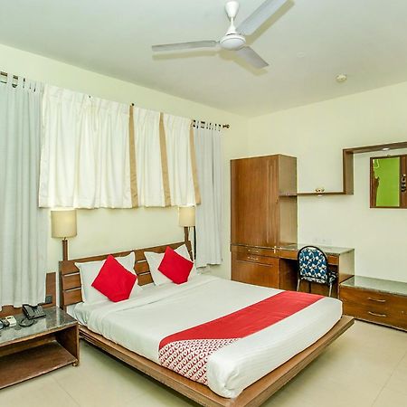 OYO 11688 Petuni Boutique Hotel Bangalore Extérieur photo