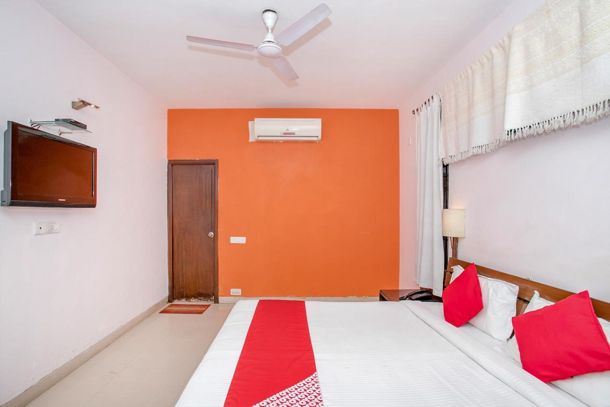 OYO 11688 Petuni Boutique Hotel Bangalore Extérieur photo